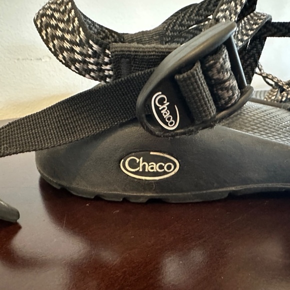 Chaco Hiking Sandals Womens Sz 9 Classic Strappy Multicolor Buckle Hook 7 Loop - Picture 3 of 11